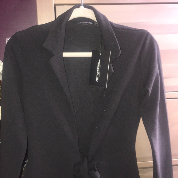 Blazer - Picture 3 of 3